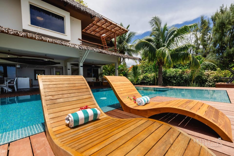 Villa Iti - 3BR Oceanfront Villa w Beautiful Pool Villa in Moorea-Maiao