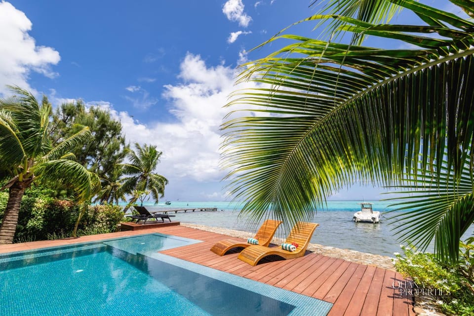 Villa Iti - 3BR Oceanfront Villa w Beautiful Pool Villa in Moorea-Maiao