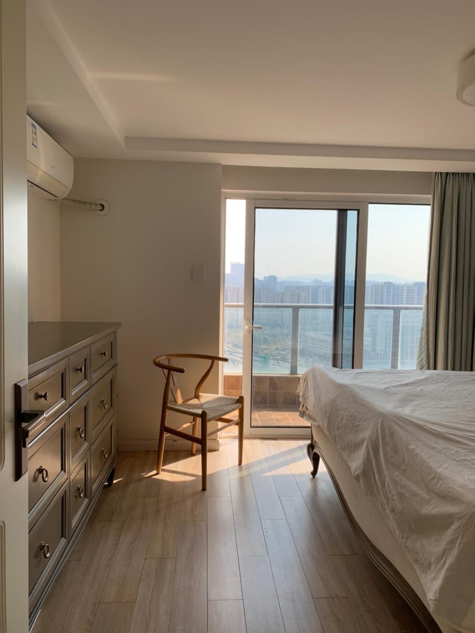 Balcony/Terrace, Photo of the whole room, Bedroom, air conditioner