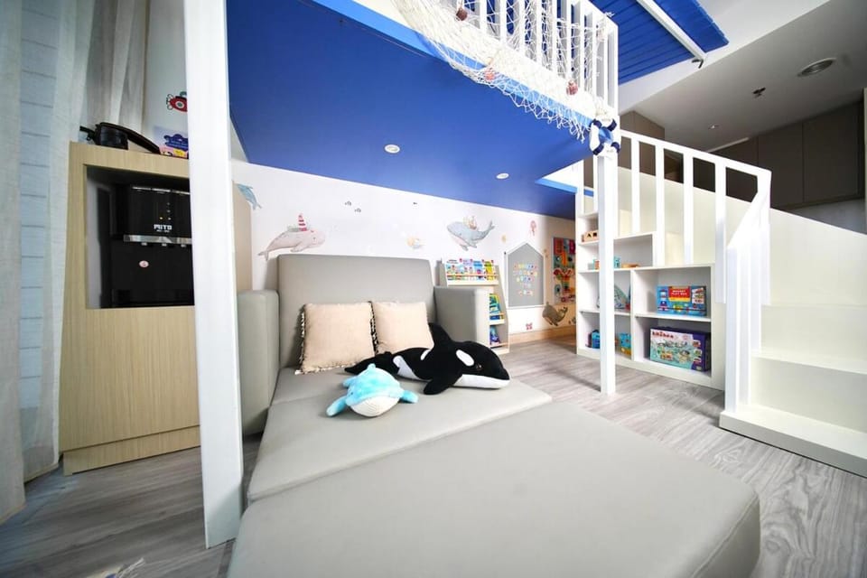 Little Bnb Under the Sea Apartment in Jakarta