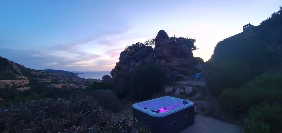 Natural landscape, Garden, Hot Tub, Garden view, Sunset
