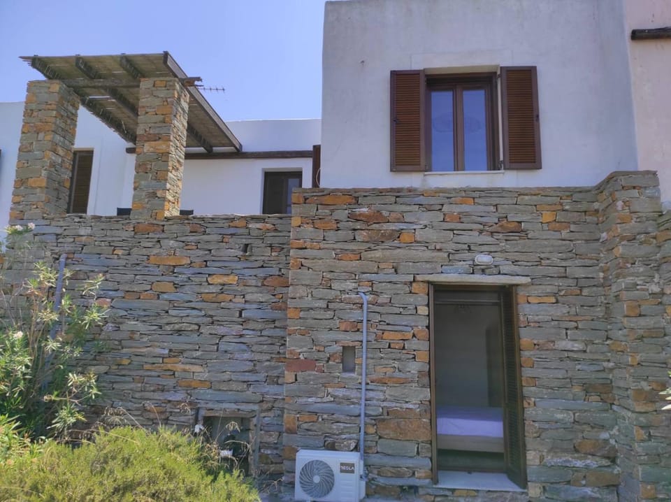 Kea's Hidden Diamond House in Kea-Kythnos