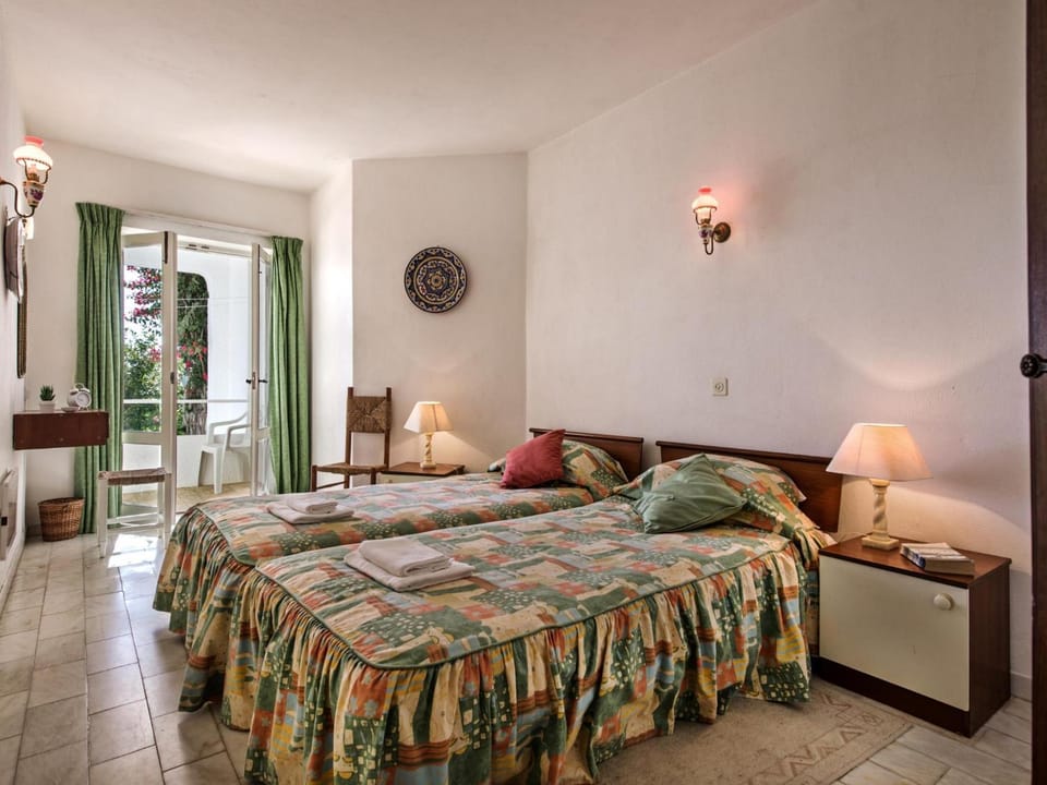Villa Bort Oss House in Luz