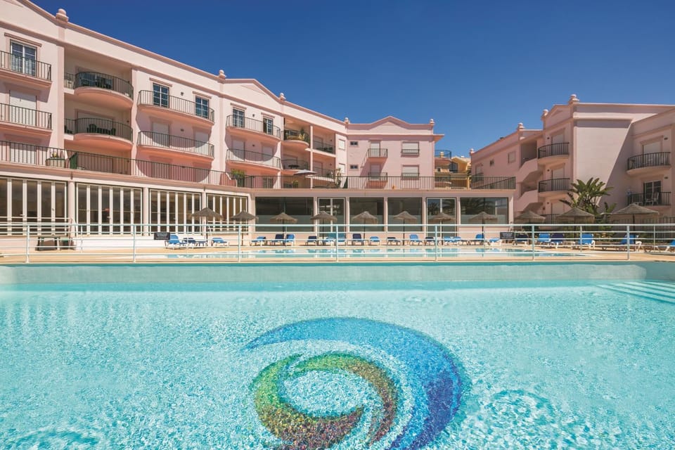 Apt. Palmeira Apartment in Luz
