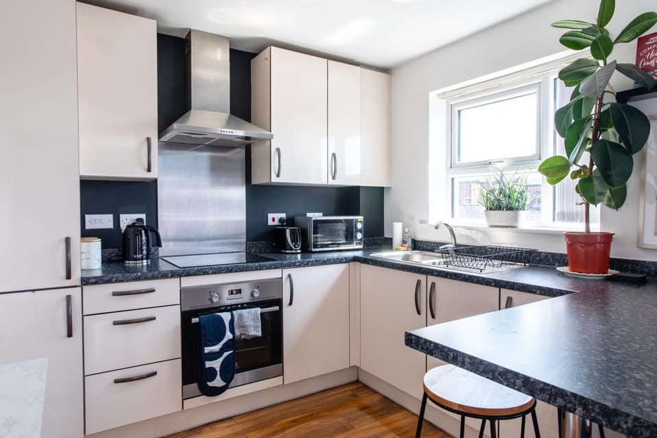 Lord Street Apartment with Free Parking & WiFi- Salford Uni, Victoria Station, AO Arena Apartment in Salford