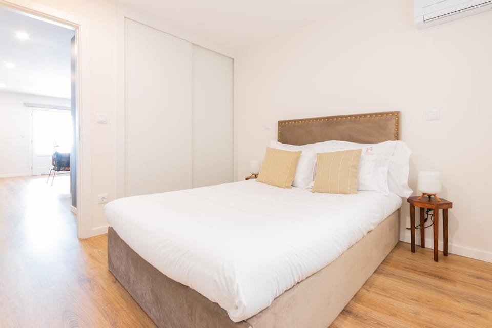 Bed, Bedroom, wardrobe