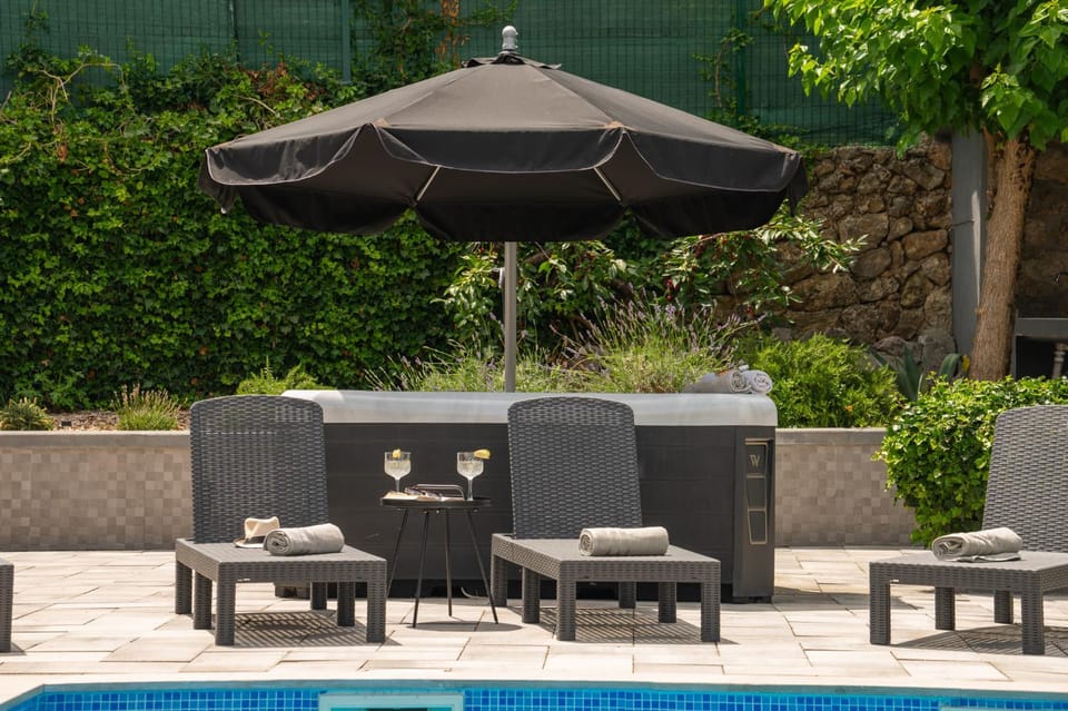 Patio, Garden, Seating area, Garden view, Pool view, Swimming pool, sunbed