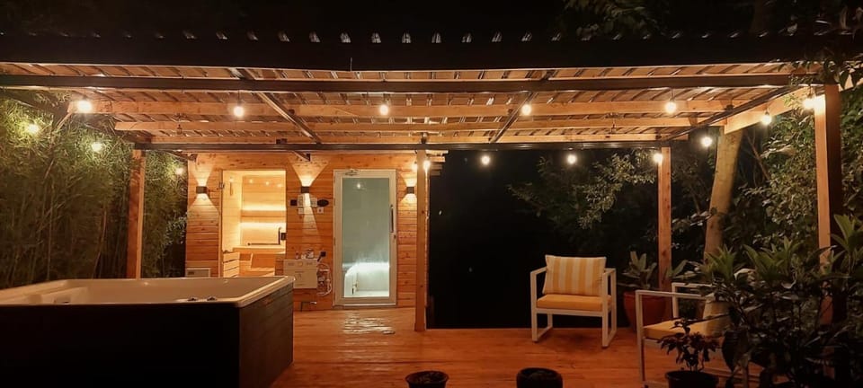 Patio, Natural landscape, Hot Tub, Sauna, Steam room, Spa and wellness centre/facilities