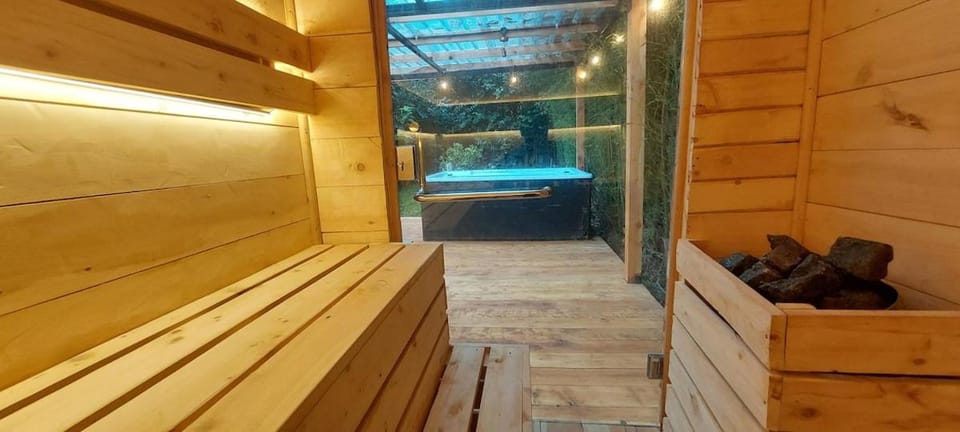 Barnhouse Cottage - Sauna & Steam bath - in Tigoni Villa in Kenya