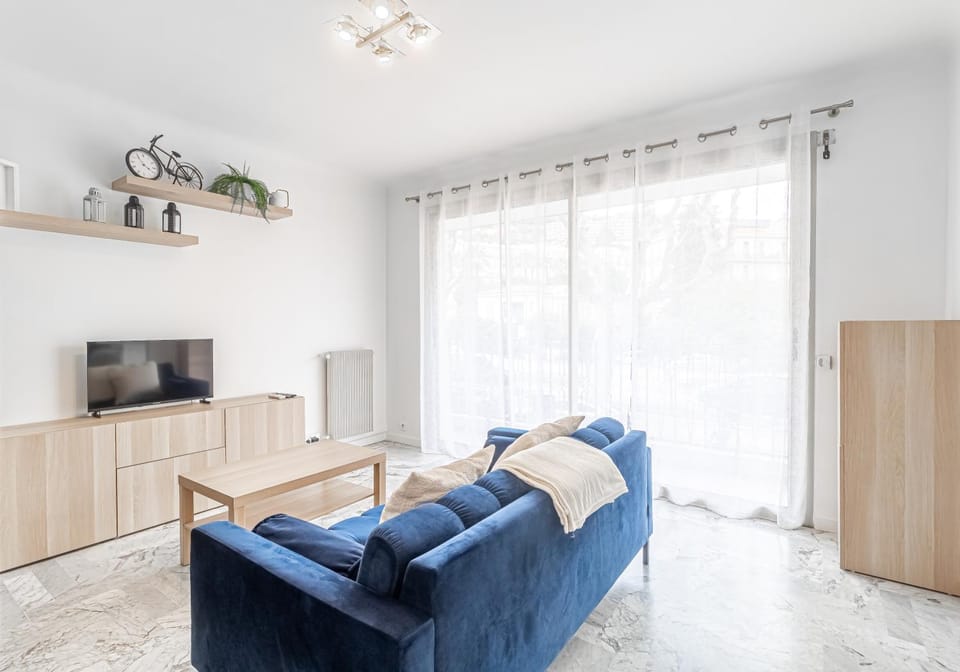 Big Studio, Biovès , Central Menton, Casino House in Menton