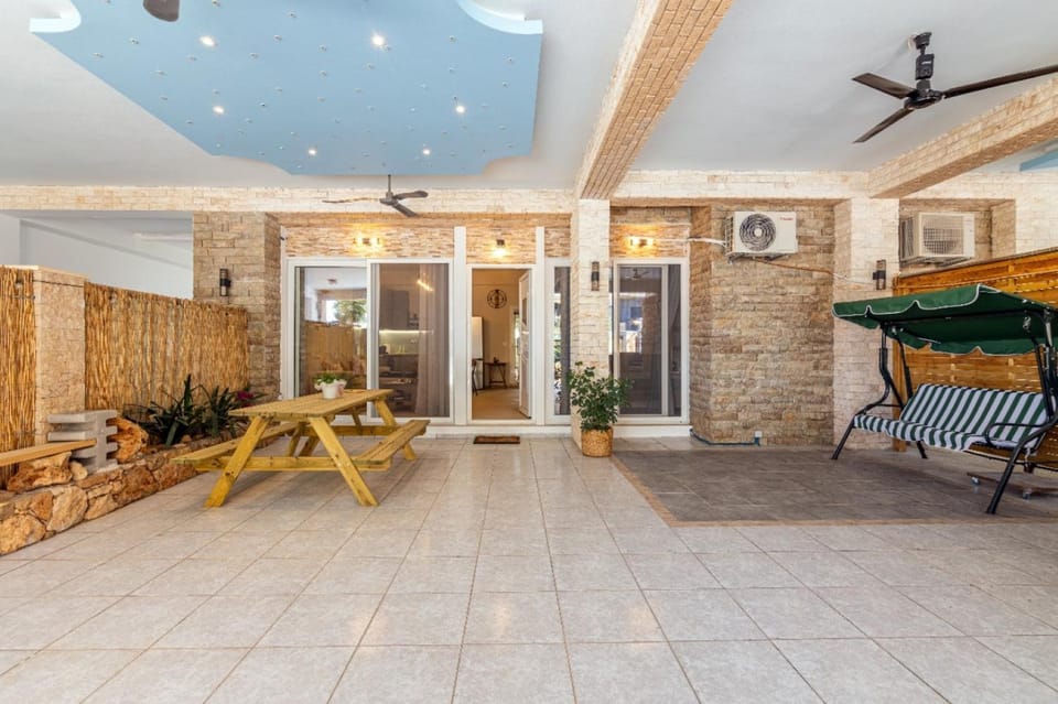 Patio, Balcony/Terrace