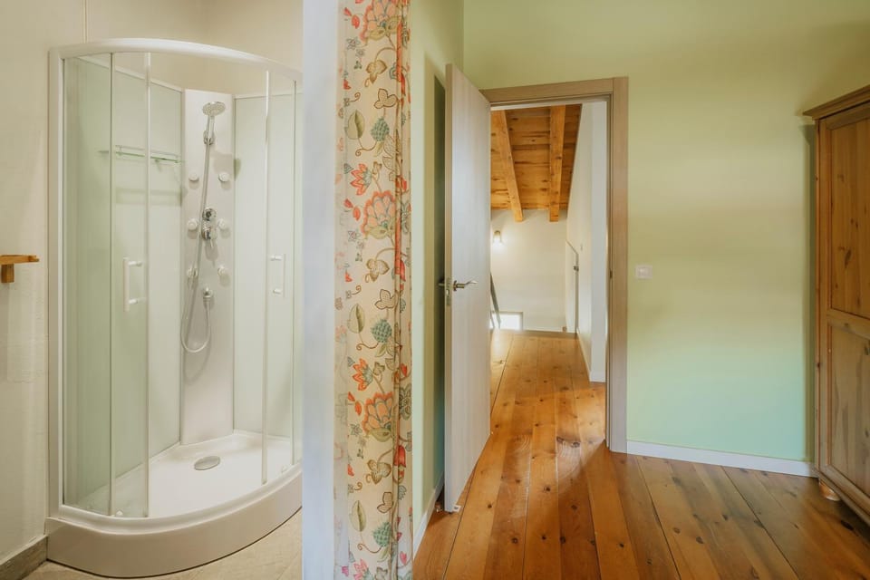 Bathroom, Living room