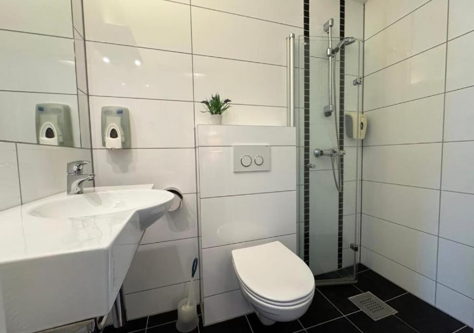Toilet, Bathroom
