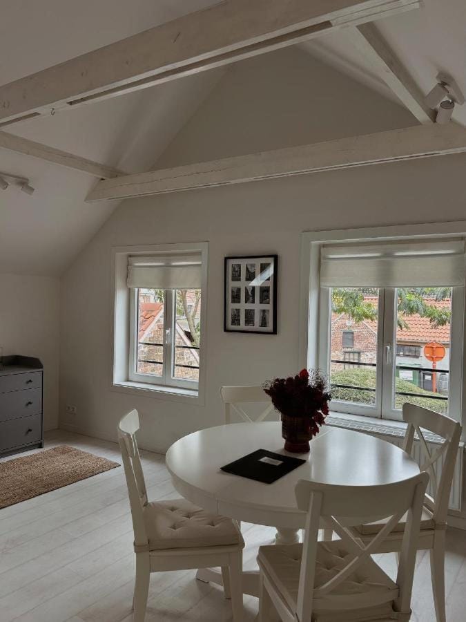 Amakuru Guesthouse Bed and Breakfast in Bruges