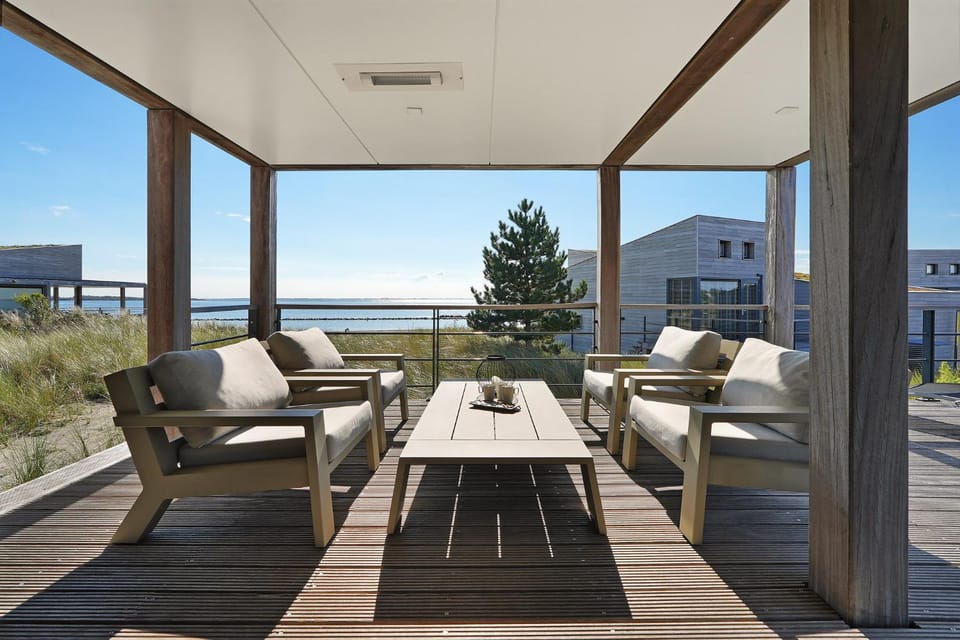 Villa 68 – Secret | Hidden among the dunes with views over the water Villa in Ouddorp