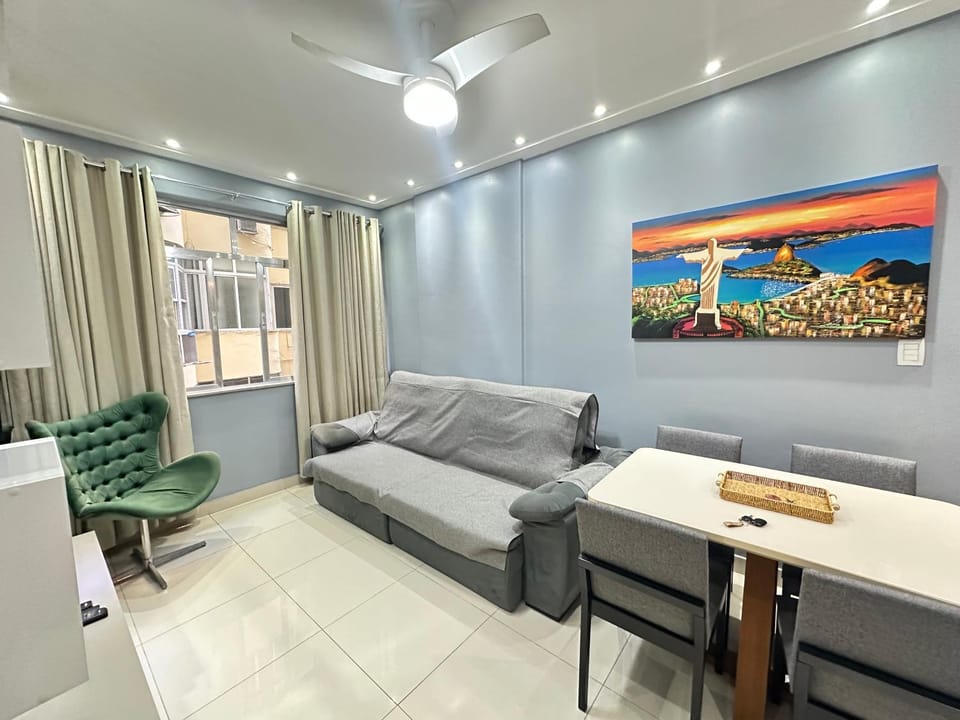 Copa Flat Ocean Apartment in Rio de Janeiro