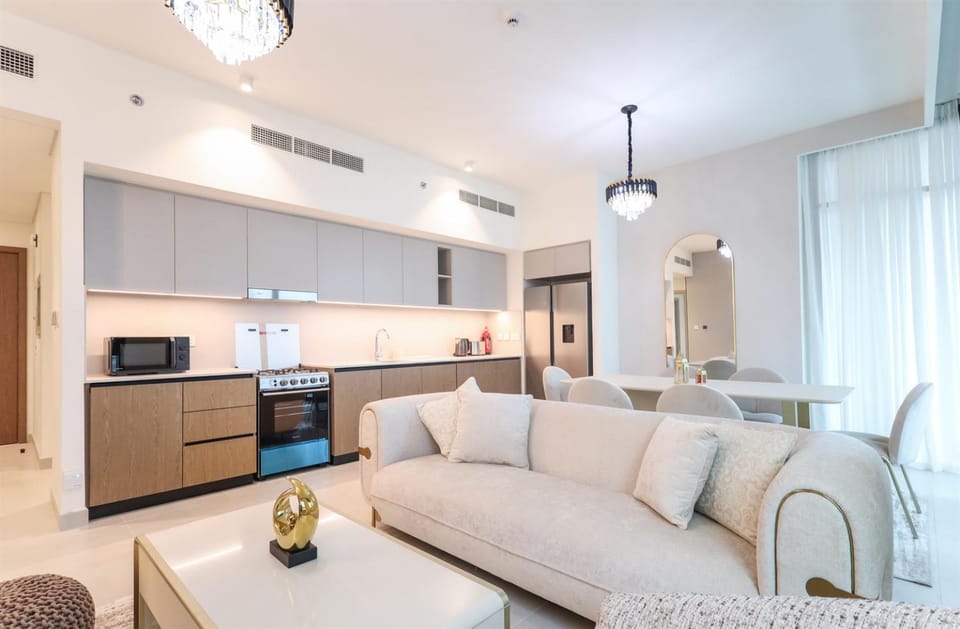 Elite LUX Holiday Homes - Dubai Creek Oasis 2BR Luxe w Burj View Apartment in Dubai
