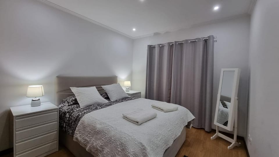 Lexus Apartment - Garajau Apartment in Caniço