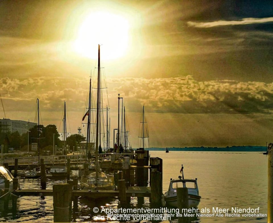 Obj 87 Familiy Ferienhaus für 2-6 Personen 100 m zum Strand, Garten House in Timmendorfer Strand