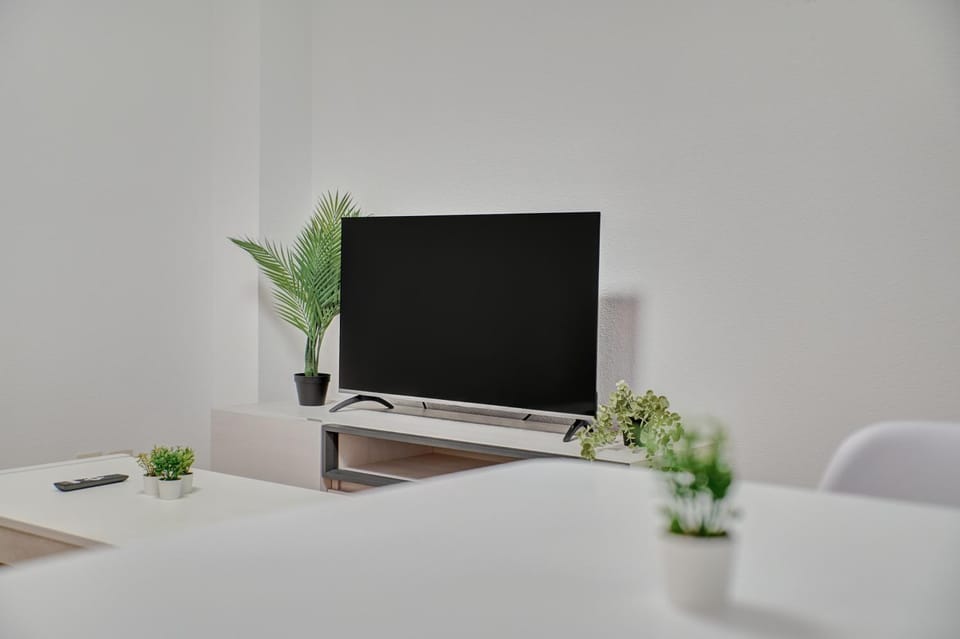 Communal lounge/ TV room, TV and multimedia