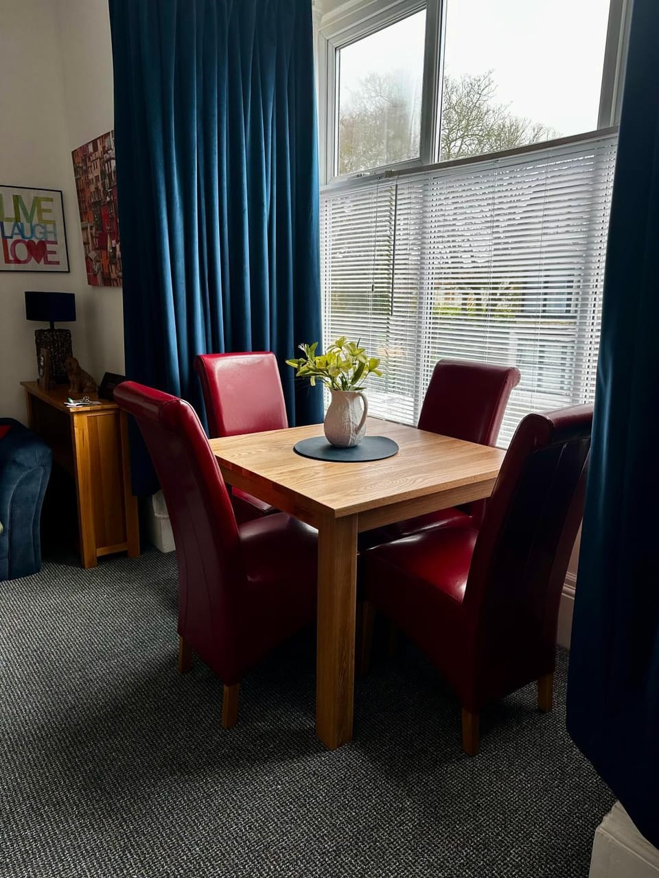 Dining area, Breakfast
