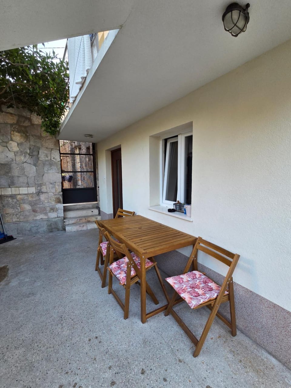 Apartman u centru Komiže Apartment in Komiža