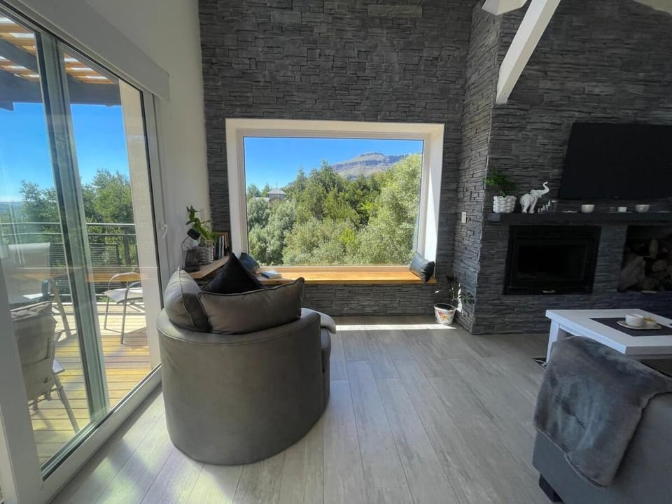 Living room, Mountain view