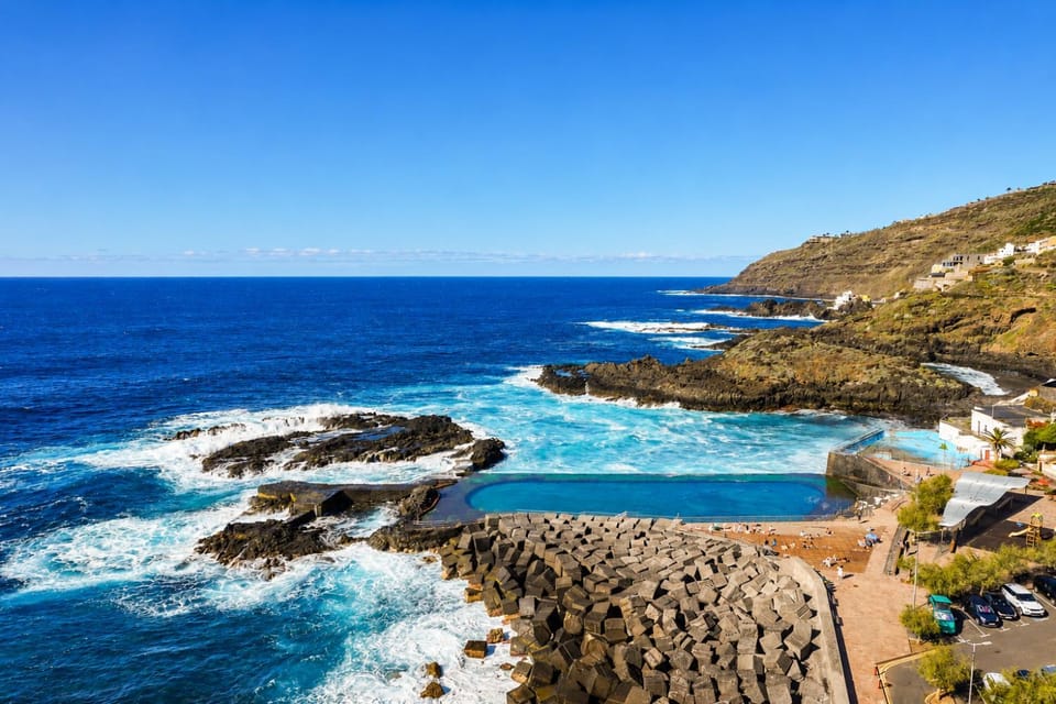 Nearby landmark, Day, Natural landscape, Mountain view, Sea view, Swimming pool