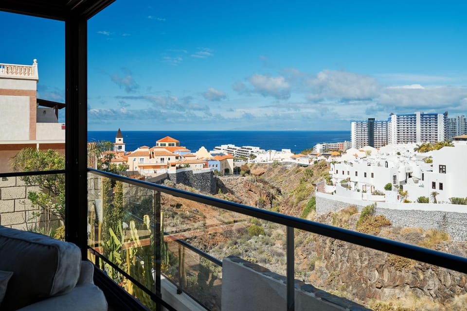 View (from property/room), Balcony/Terrace, Sea view