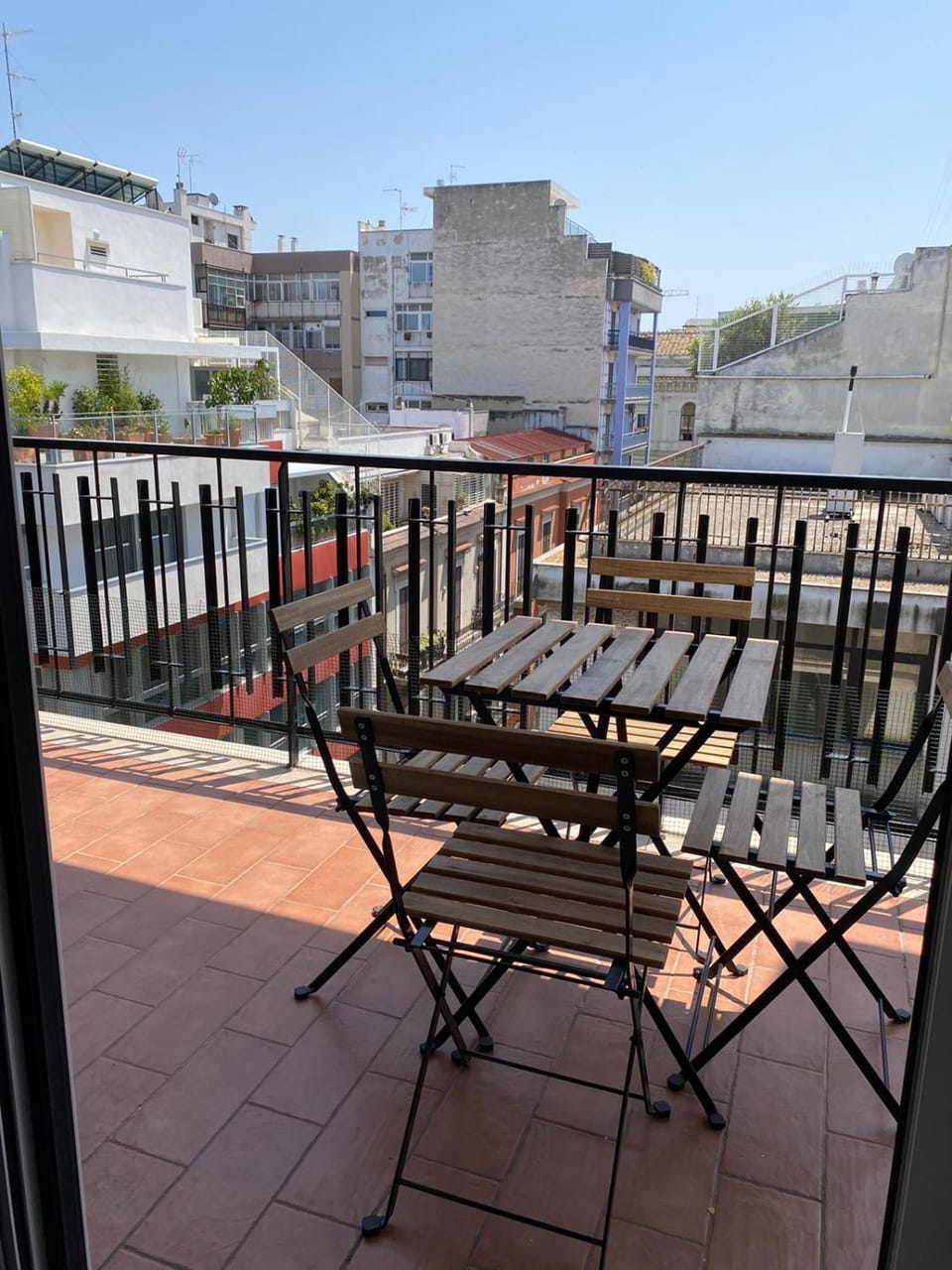 Property building, View (from property/room), Balcony/Terrace, Dining area