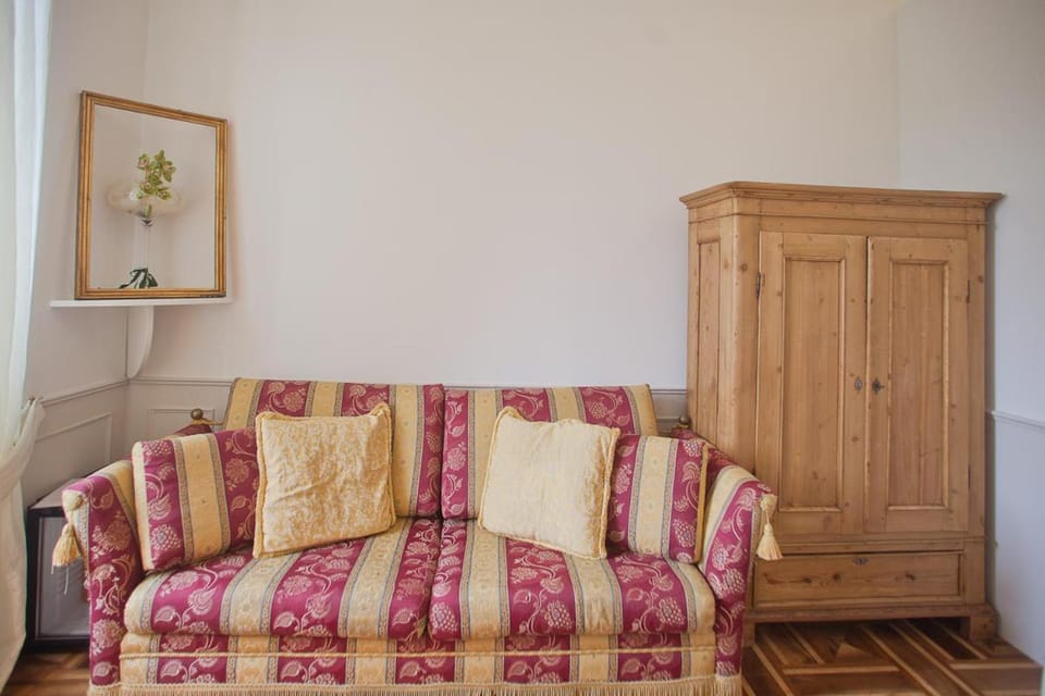 Piazza Venezia Le Camere Bed and Breakfast in Trieste