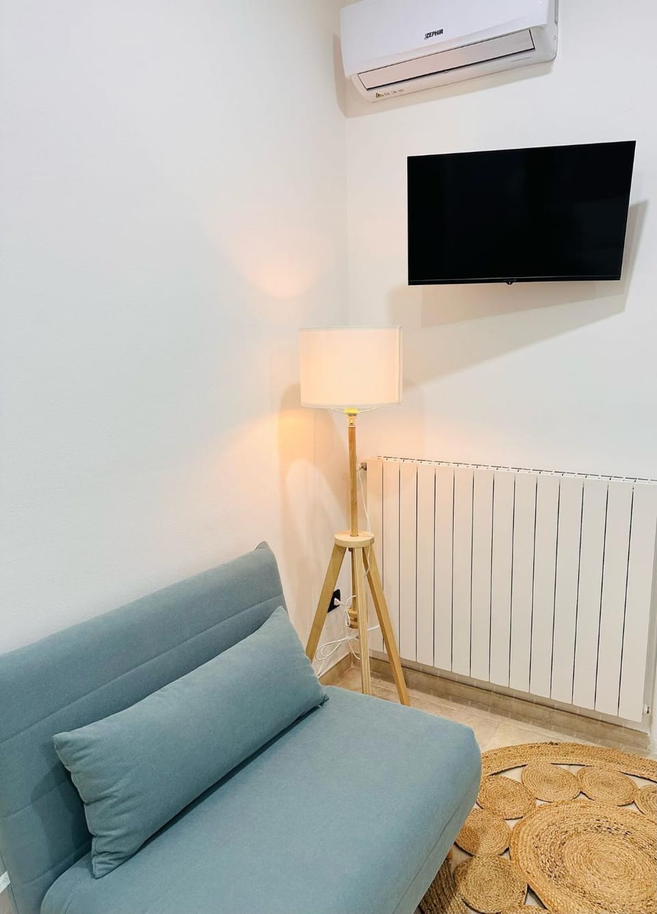 TV and multimedia, air conditioner
