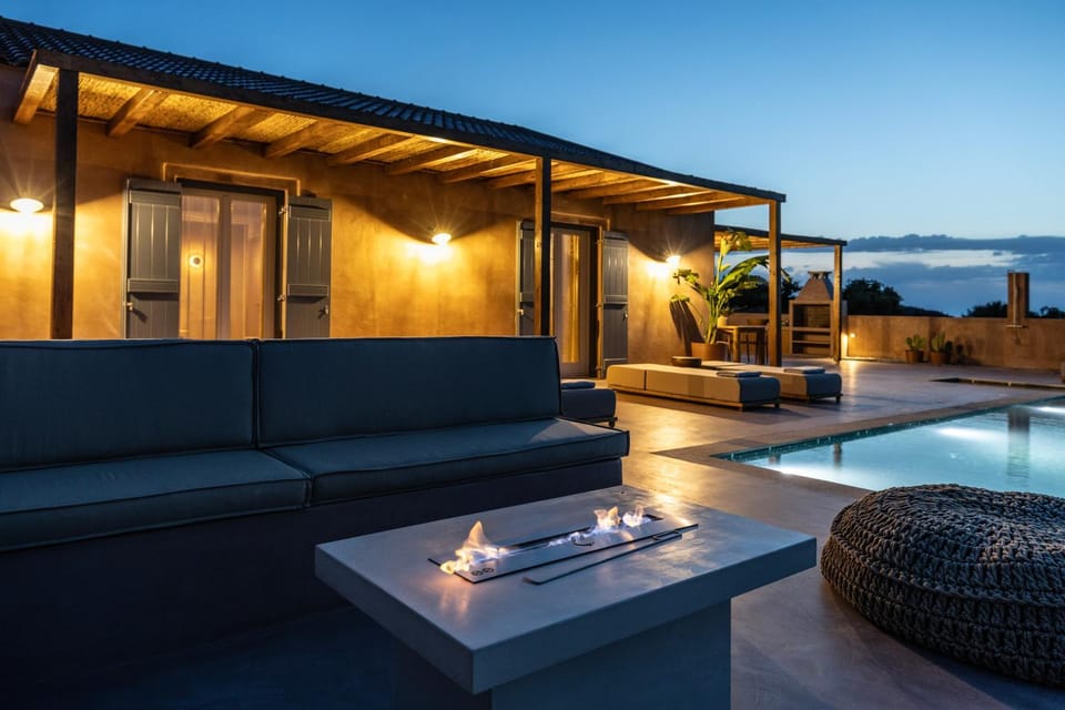 Balcony/Terrace, Swimming pool