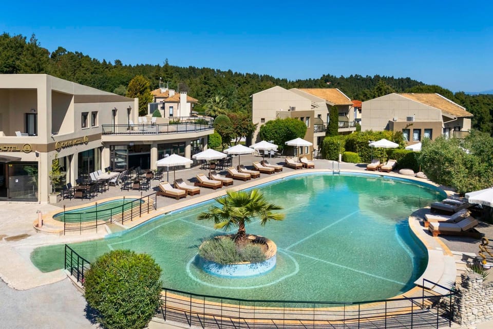 Property building, Swimming pool