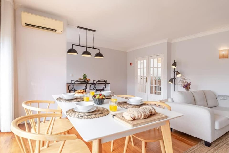 Seaside Urban Retreat – 5min to Esposende Beach Apartment in Portugal