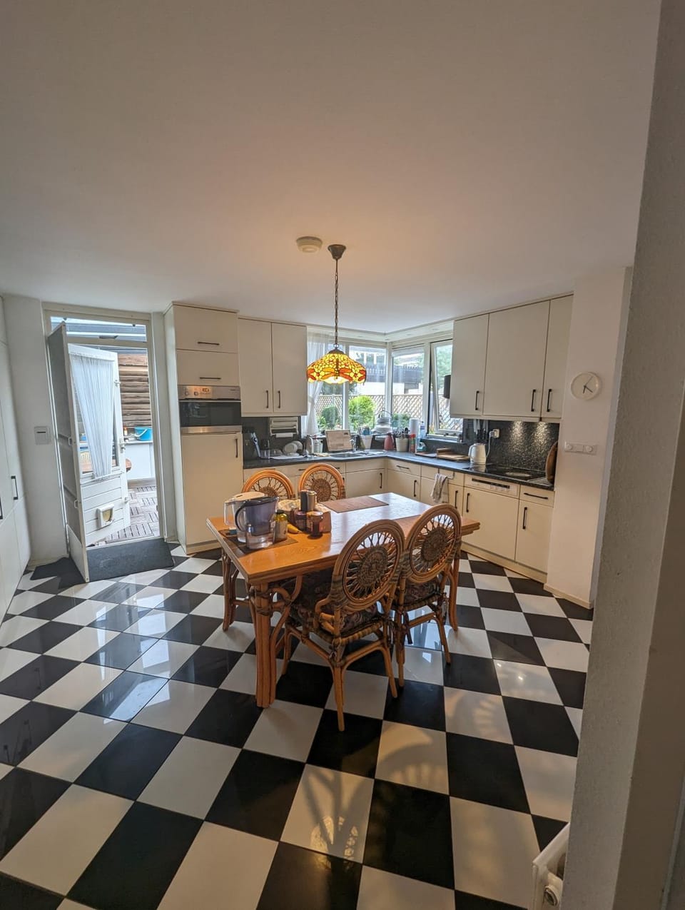 Kitchen or kitchenette, Dining area, stove, Internal: Not applicable to any particular room