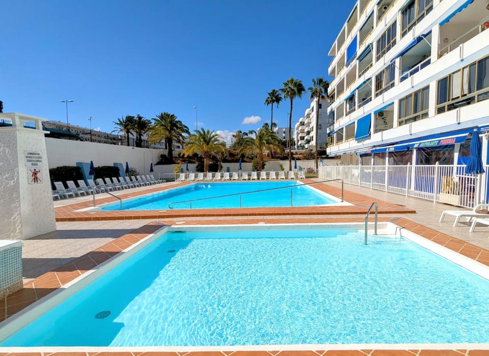 Property building, Pool view, Swimming pool