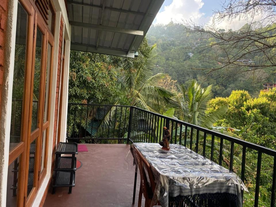 Balcony/Terrace, Dining area