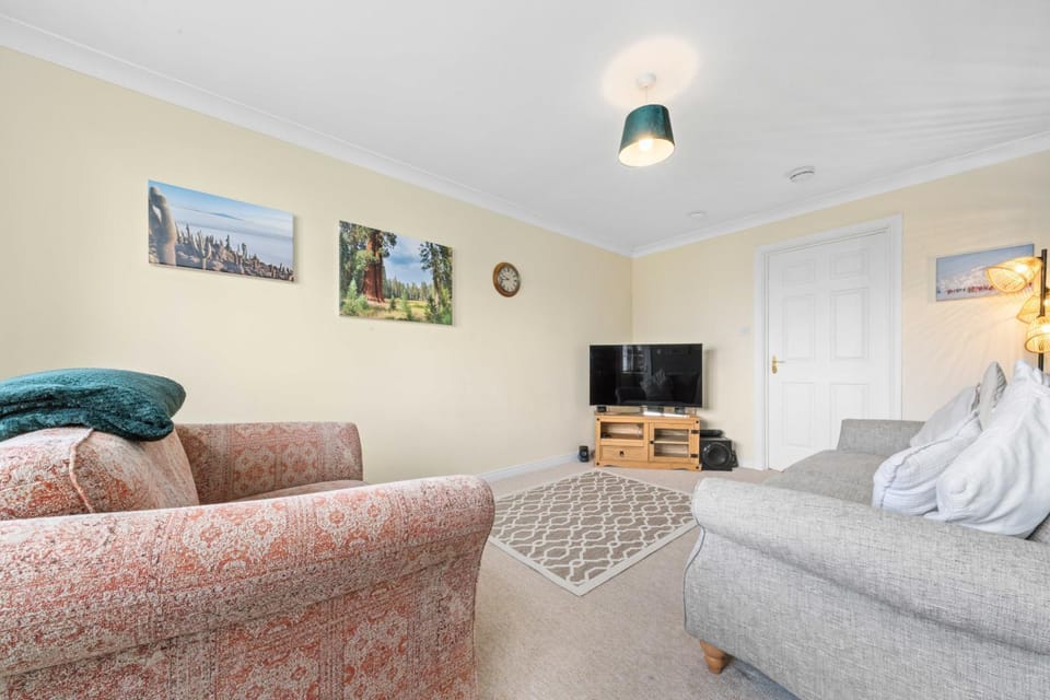 Communal lounge/ TV room, Living room