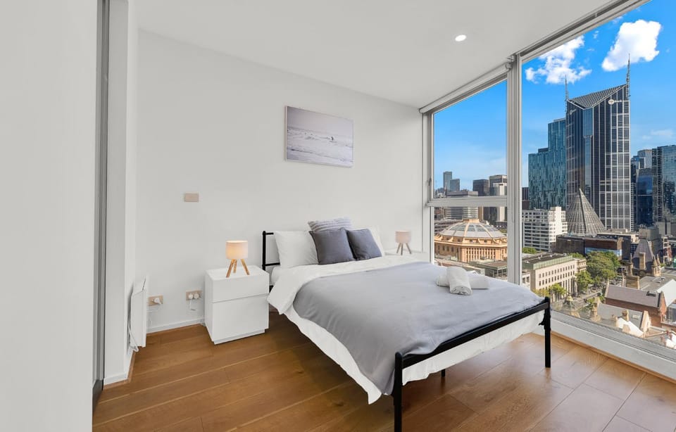 Bed, Day, View (from property/room), Photo of the whole room, Bedroom, City view