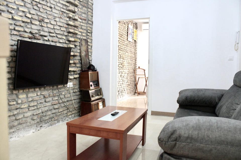 Communal lounge/ TV room, TV and multimedia, Living room, Seating area