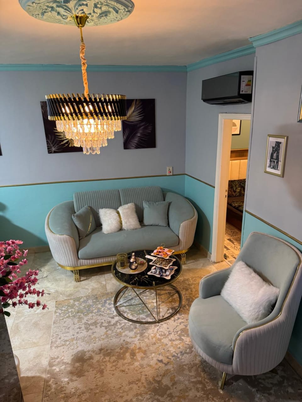 TV and multimedia, Living room, Seating area