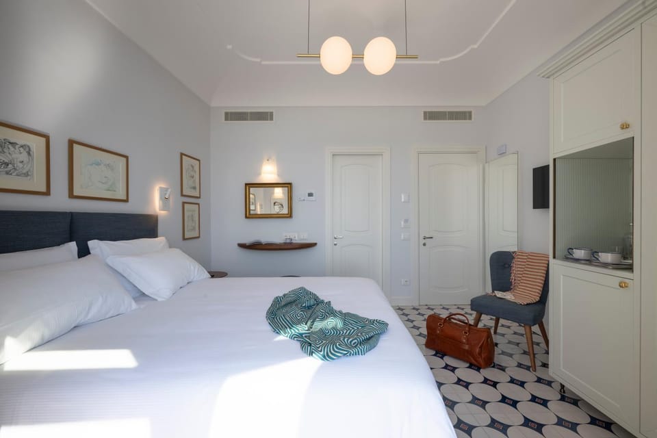 ABBRACCIO Amalfi Boutique Retreat Bed and Breakfast in Amalfi