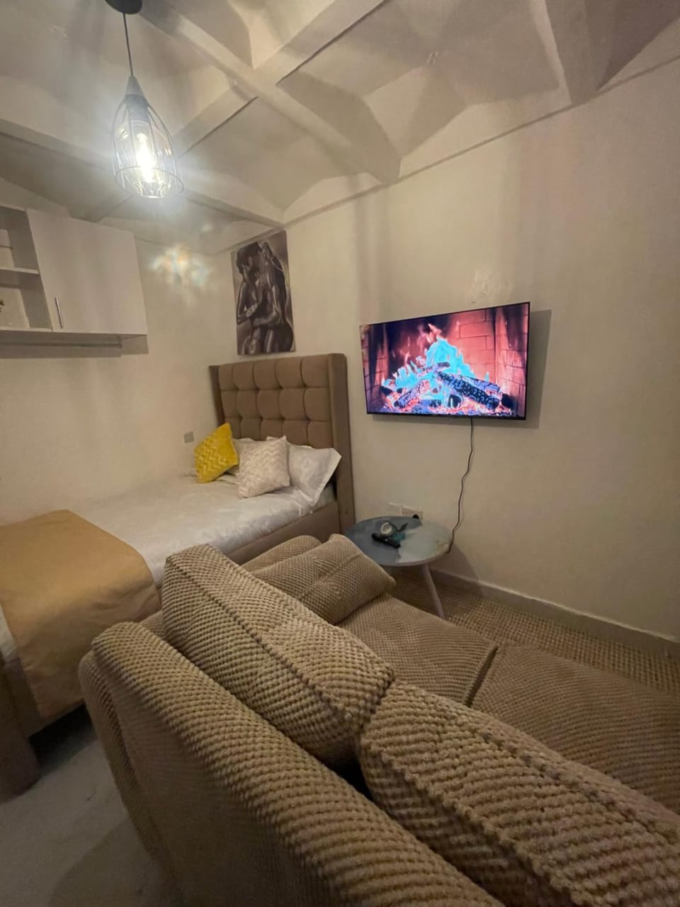 Photo of the whole room