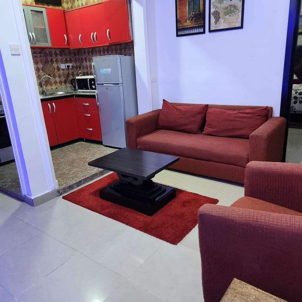Kitchen or kitchenette, Living room