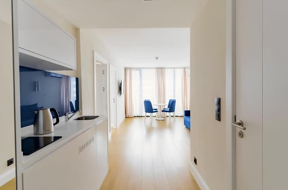 TV and multimedia, Kitchen or kitchenette, Other, Photo of the whole room, Decorative detail, Decorative detail, Dining area, furniture, kitchen, kitchen