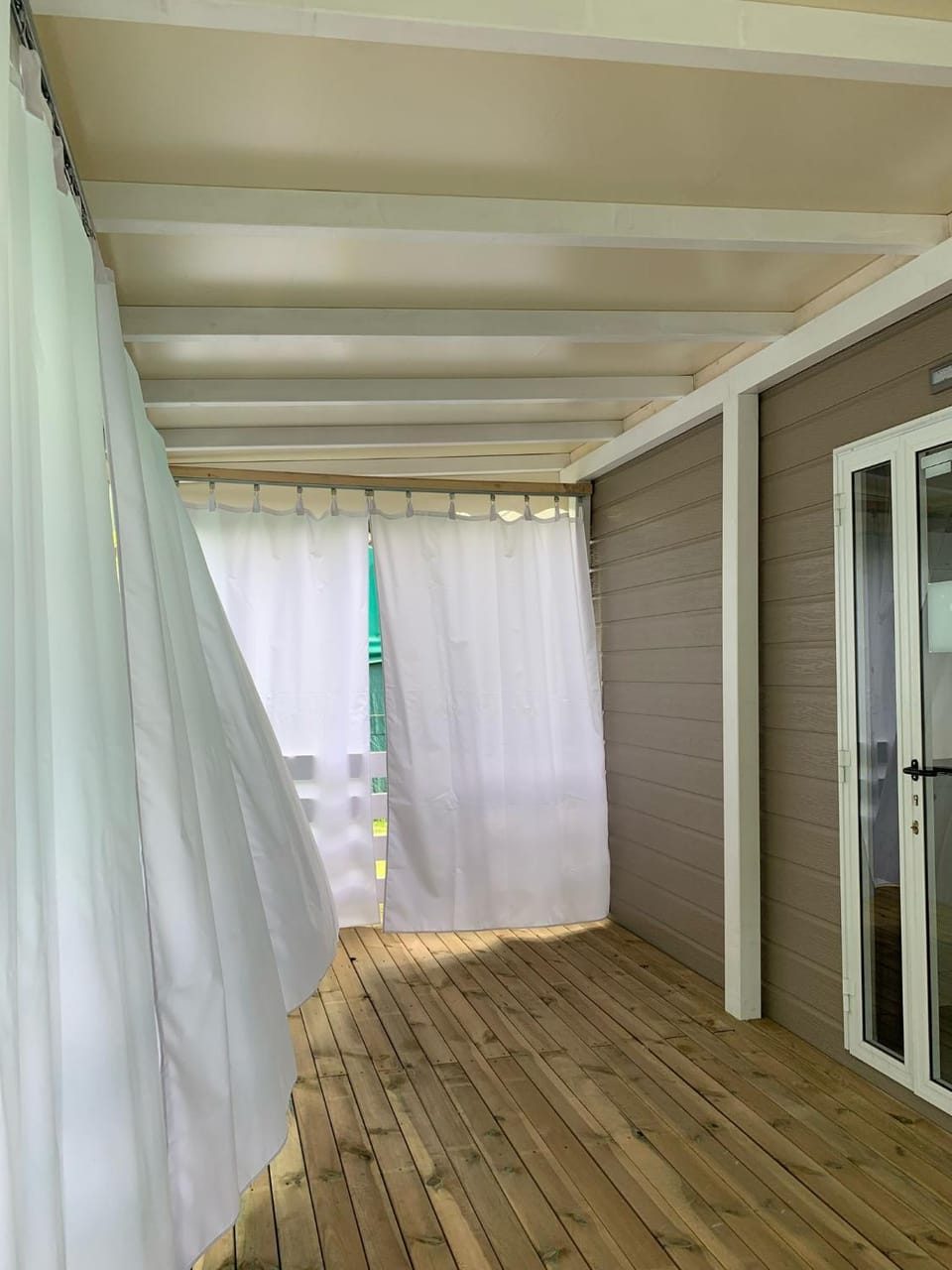 Property building, Balcony/Terrace