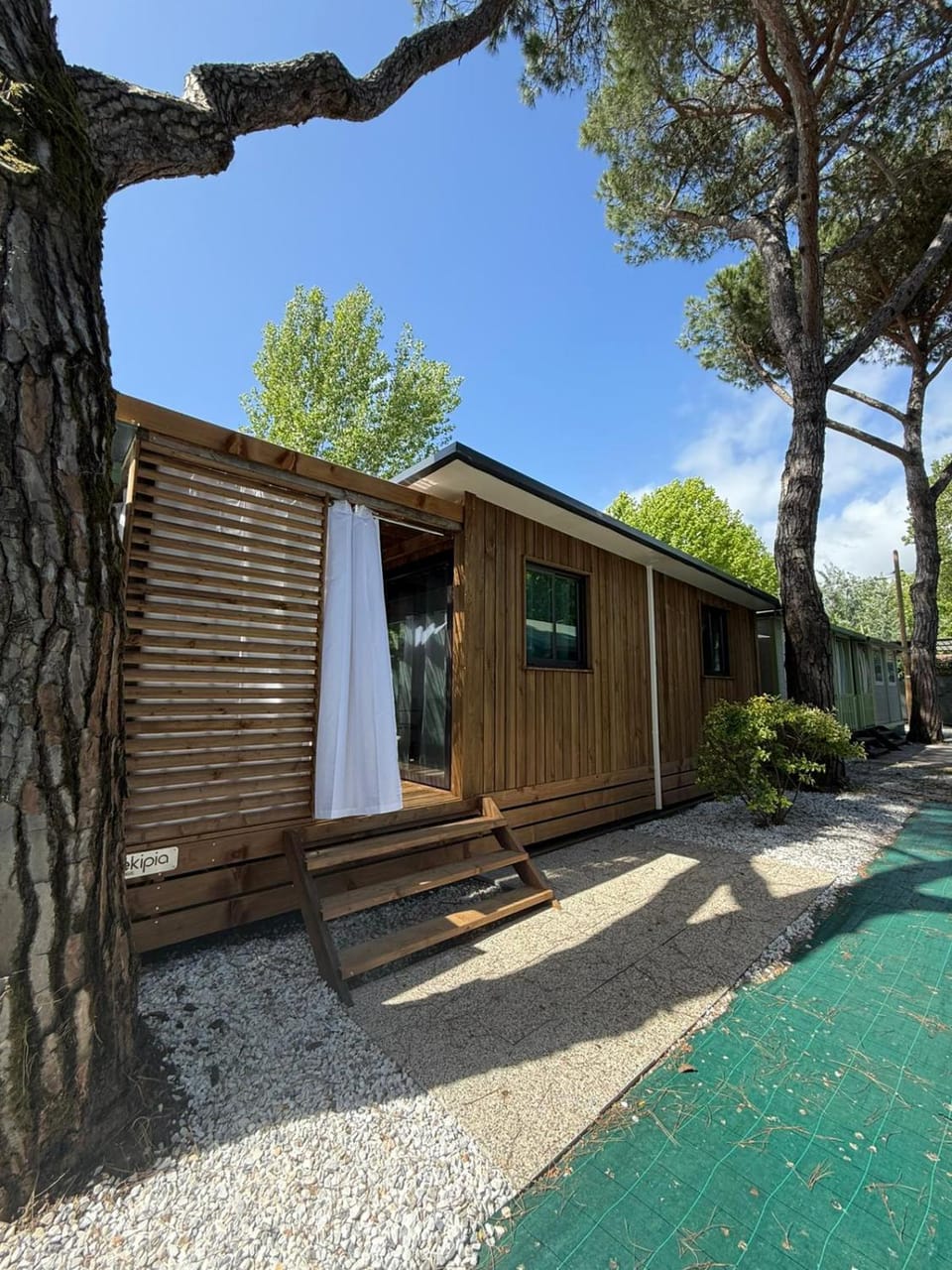 Property building, Balcony/Terrace