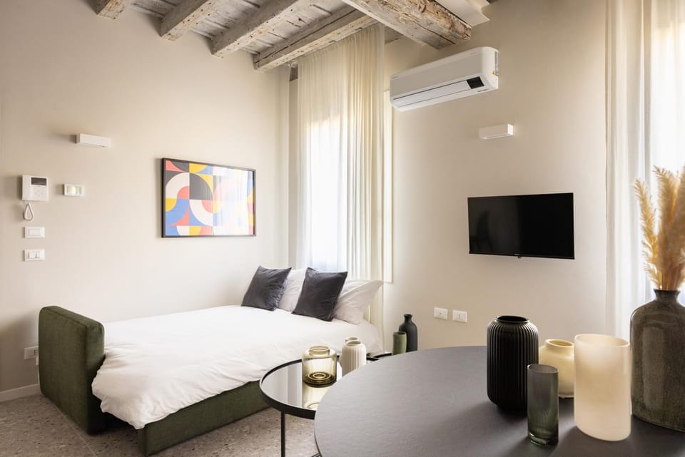 PALAZZO CIVIDALE Central Luxury Apartment A Apartment in Vicenza