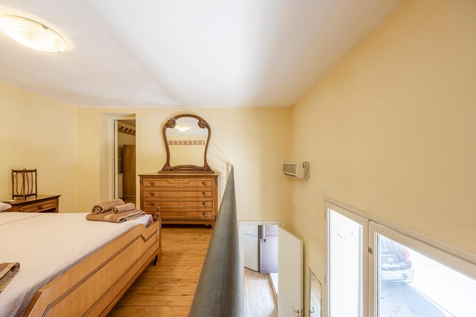 Property building, Living room, Bedroom